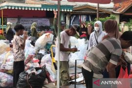 Munjirin ajak pelaku usaha ekonomi kreatif kelola sampah mandiri