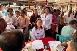 Gianyar beri layanan kesehatan inklusif serentak di 570 posyandu