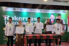 Inkopontren bina wirausaha santri dongkrak perekonomian nasional