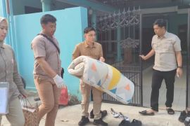 Polisi menggeledah ponpes milik terduga pencabulan santri di Ponorogo