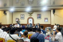DPRD Babel dengar aspirasi masyarakat terkait pembangunan kebun plasma PT GML