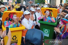 Pemkot Jakpus ajak warga kembali pilah sampah dari sumbernya