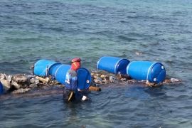 Pulau Seribu pasang kawat bronjong antisipasi gelombang-cuaca ekstrem