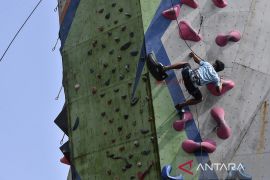 Pencarian bibit atlet panjat tebing melalui O2SN