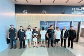 Imigrasi Tangerang tangkap 19 WNA terduga sindikat "love scamming"