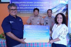 Mandiri Utama Finance mengembangkan program bank sampah di Rorotan