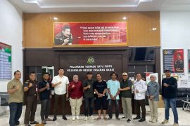 Kejati Sumbar tangkap dua buronan kasus pidana di Pasaman Barat