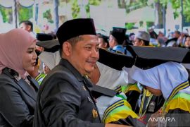 Bupati HST wisuda 1.678 santri TK-TP Al-Qur'an perkuat spiritual generasi muda