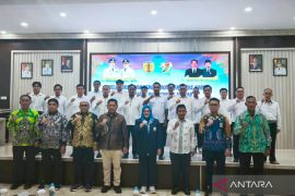 Bupati HST lantik Supriadi pimpin pengurus KORMI