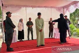 Jaksa cambuk lima terpidana hukum jinayat di Nagan Raya, ini deretan hukumannya