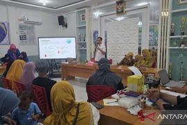 Dinkes P2KB dan PAPDI Gorontalo berikan edukasi terkait diabetes