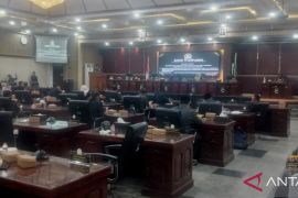 DPRD Tanah Laut setujui dua Raperda dibahas lebih lanjut
