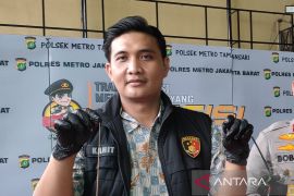 Ditinggal minum kopi, motor yang lagi dipanaskan diembat maling