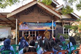 Pertamina Patra RJBB-Diskopdagin gelar pelatihan UMKM pengolahan ikan di Indramayu