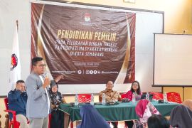 Dosen Ilmu Politik FISIP UIN Walisongo menjadi narasumber pendidikan pemilih KPU Kota Semarang