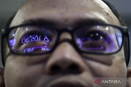 IHSG hari ini dibuka menguat 11,67 poin ke posisi 6.207