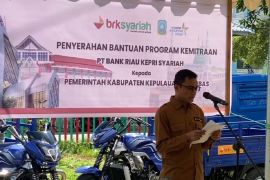 Bupati Anambas Ajak Masyarakat Dukung BRK Syariah, Apresiasi Komitmen CSR untuk Pelayanan dan Kebersihan Lingkungan