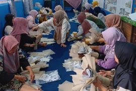 DPAD Kota Tangerang kembangkan kreativitas warga lewat pelatihan buket