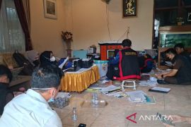 Kejari geledah dua lokasi terkait kasus korupsi pasar di Bengkulu