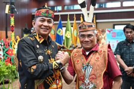 Hengky A Garu dikukuhkan jadi Ketua DAD Barito Timur