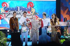 Mahasiswi Ilmu Komunikasi UMPR terpilih jadi Nyai Kalteng 2026