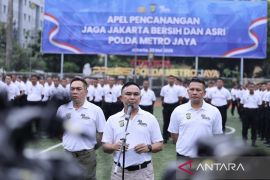 Polda Metro Jaya canangkan gerakan "Jaga Jakarta Bersih dan Asri" bangun budaya peduli lingkungan