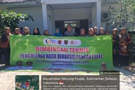 Kelompok wanita tani Tabalong ikuti bimtek pengolahan hasil buah lokal