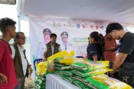 Bulog Maluku adakan pasar murah untuk jaga stabilitas harga