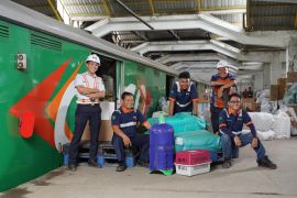 KAI memperkuat angkutan logistik berbasis rel tekan biaya distribusi