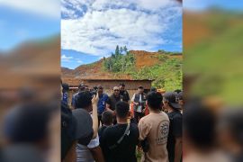 Operasi gabungan sisir WNA di areal tambang Bowone di Sangihe