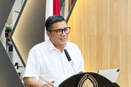 Legislator: Politik kontemporer mendorong pembaruan pendekatan teoritis