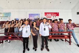 PNM edukasi mental wirausaha bagi siswa SMK di Manado