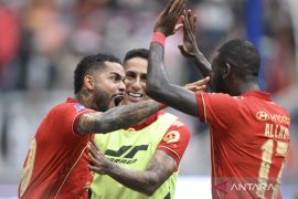 Persija tundukkan Semen Padang 3-0