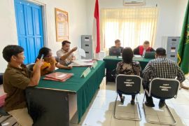 Layanan sidang pernikahan keliling Disdukcapil Murung Raya disambut antusias