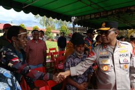 Polda mengimbau warga di Papua Pegunungan taat rambu lalu lintas