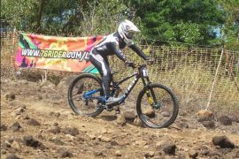 Andy Prayoga raih Juara Men Elite 76 Indonesian Downhill 2026-Seri I Yogyakarta