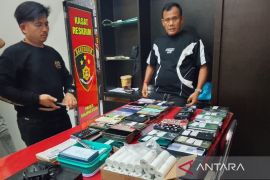 Polres Tanjungbalai tetapkan 16 tersangka pemalsu data elektronik, Bram : Mereka ditahan