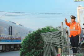KAI tegaskan kereta pegang prioritas tertinggi diperlintasan sebidang