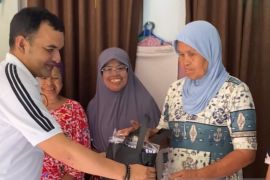 Bukan hanya mengurangi limbah pakaian, RE3 FOR-E PNM turut mengalirkan manfaat bagi usaha nasabah laundry
