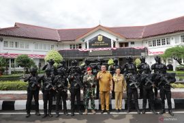 Kopassus gelar latihan di kompleks perkantoran Pemkab Bogor
