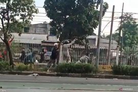 Tawuran warga di Klender Jaktim sebabkan macet hingga 2 km lebih