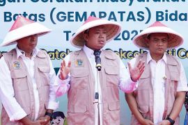 Pasang patok, cara sederhana cegah sengketa tanah dengan tetangga