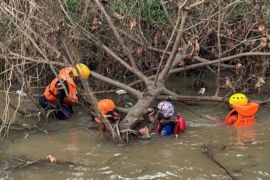 Seorang lansia dilaporkan hilang terseret arus saluran irigasi di Wajo