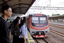 KAI Commuter Yogyakarta menambah empat perjalanan di liburan pekan ini