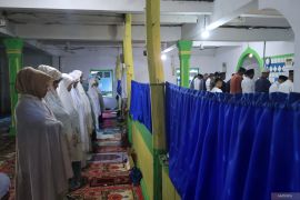 Jamaah Naqsyabandiyah Padang laksanakan Shalat Idul Adha