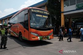 AKDP dominasi keberangkatan di Terminal Purabaya saat libur Idul Adha