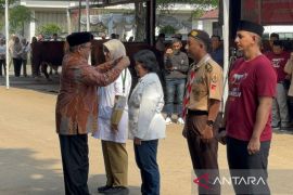 Rano resmi lepas ratusan petugas pemeriksa kesehatan hewan kurban