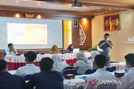 Bawaslu Kulon Progo tanamkan nilai integritas terhadap generasi muda