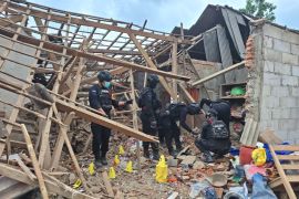 Polisi menduga ledakan rumah di Malang disebabkan petasan racikan