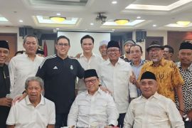 Agung Laksono: La Ode dongkrak suara Golkar jika jadi Ketum Kosgoro